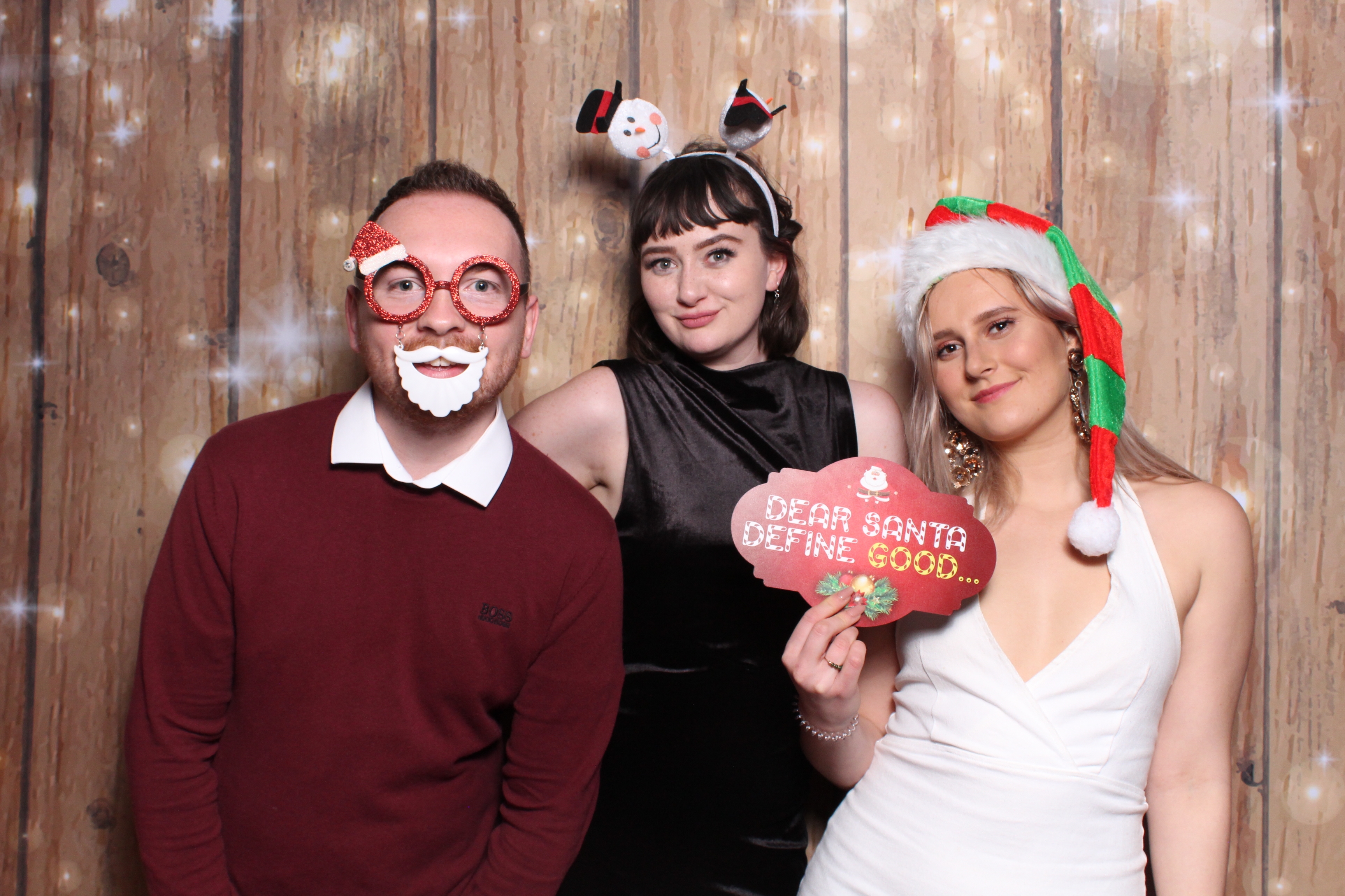 Tes Christmas party  | View more photos from the event at gallery.magicimages.uk/u/MagicImages/Tes-Christmas-party